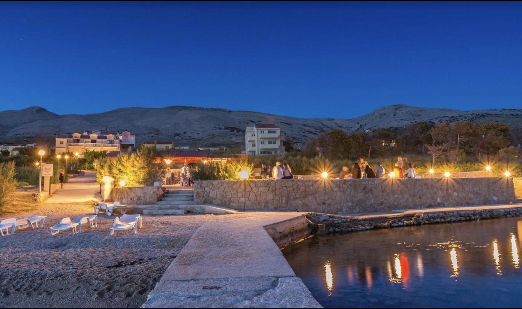 Tonino Apartments Pag Town Exterior photo